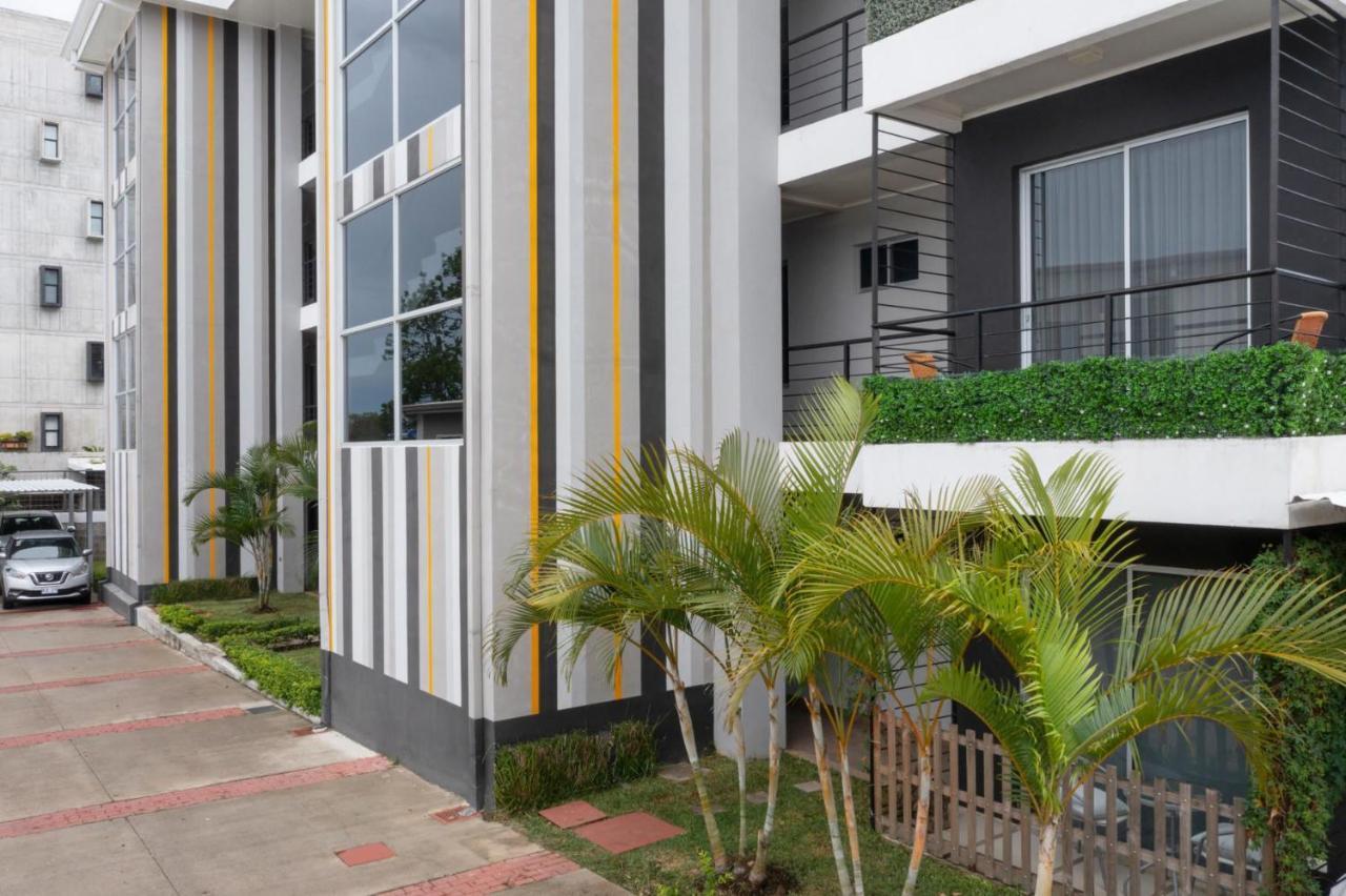 Boulevard Park Apto #27 - 2Bdrm - Selena Segura Heredia Luaran gambar